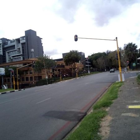Rosebank Accommodation Johannesburg Buitenkant foto