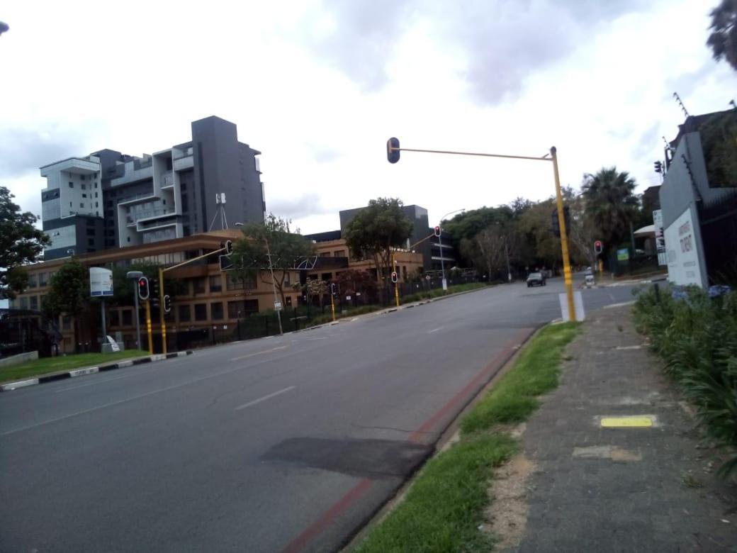 Rosebank Accommodation Johannesburg Buitenkant foto
