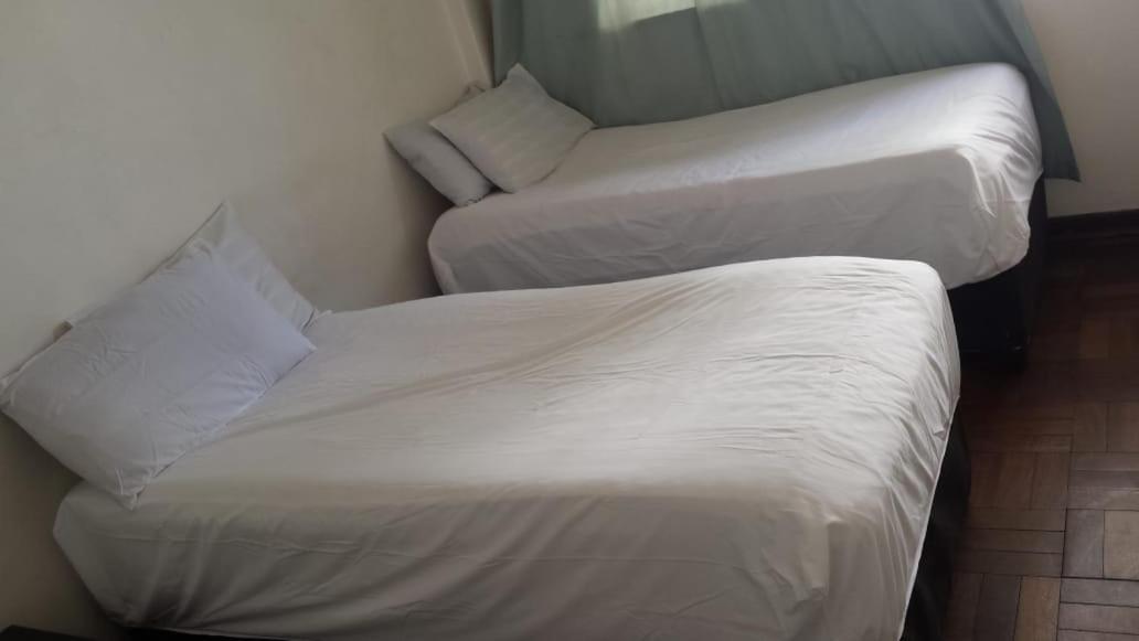 Rosebank Accommodation Johannesburg Buitenkant foto