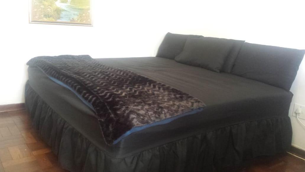 Rosebank Accommodation Johannesburg Buitenkant foto